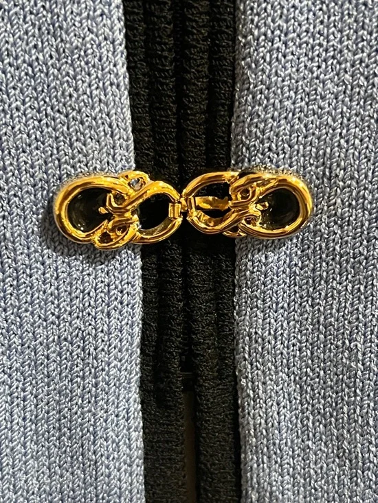 St. John Collection Light Blue Knit Top - Picture 6 of 12